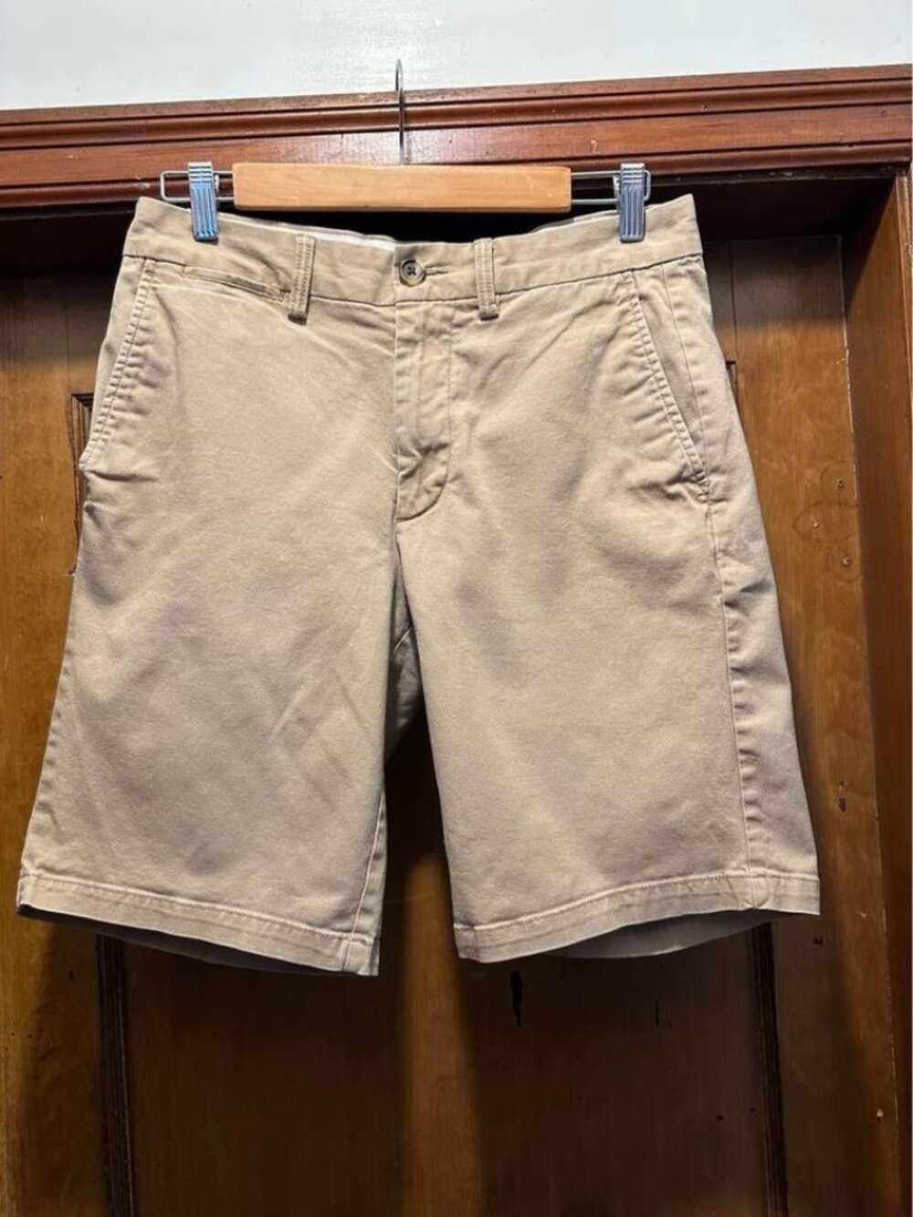 Men's Old Navy Khaki Shorts Size 30 Flat Front Cotton Comfortable Summer